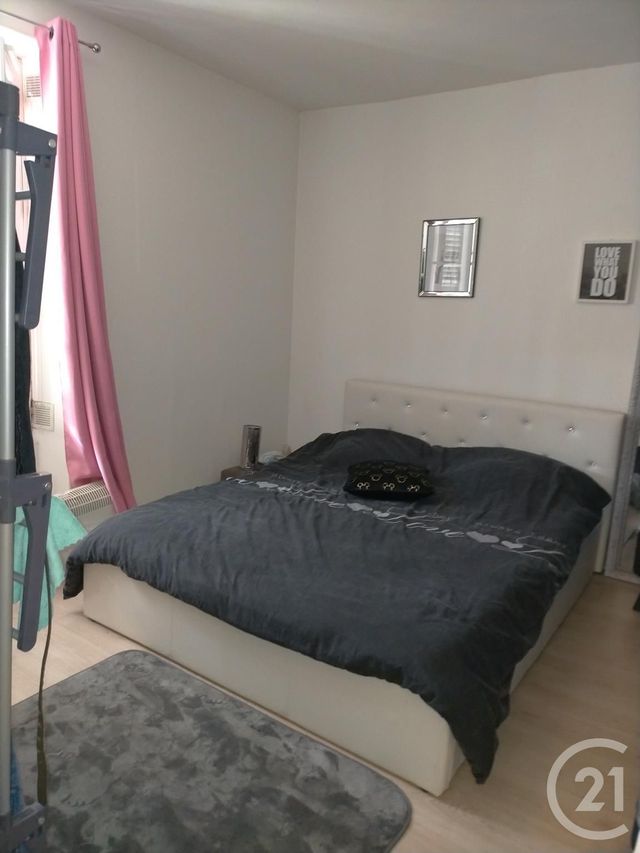 Afficher la photo en grand immeuble à vendre - 445.0 m2 - ST MAUR DES FOSSES - 94 - ILE-DE-FRANCE - Century 21 Concordance Immobilier