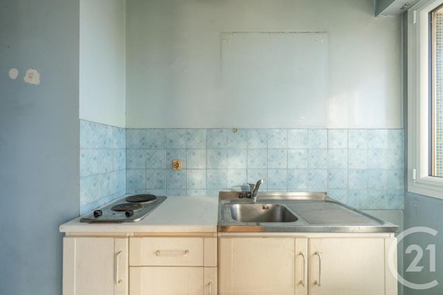 Appartement F1 à vendre - 1 pièce - 28.7 m2 - ST MAUR DES FOSSES - 94 - ILE-DE-FRANCE - Century 21 Concordance Immobilier