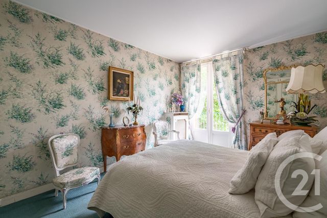 Afficher la photo en grand Appartement F4 à vendre - 4 pièces - 92.0 m2 - ST MAUR DES FOSSES - 94 - ILE-DE-FRANCE - Century 21 Concordance Immobilier