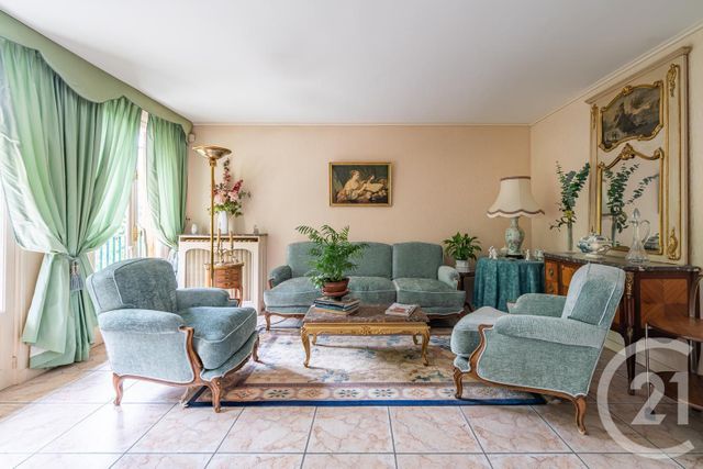 Afficher la photo en grand Appartement F4 à vendre - 4 pièces - 92.0 m2 - ST MAUR DES FOSSES - 94 - ILE-DE-FRANCE - Century 21 Concordance Immobilier