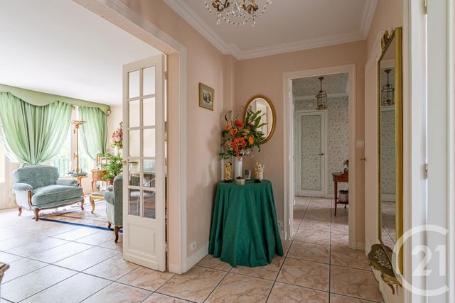 Afficher la photo en grand Appartement F4 à vendre - 4 pièces - 92.0 m2 - ST MAUR DES FOSSES - 94 - ILE-DE-FRANCE - Century 21 Concordance Immobilier