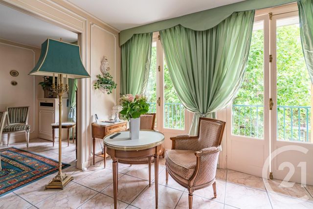 Afficher la photo en grand Appartement F4 à vendre - 4 pièces - 92.0 m2 - ST MAUR DES FOSSES - 94 - ILE-DE-FRANCE - Century 21 Concordance Immobilier