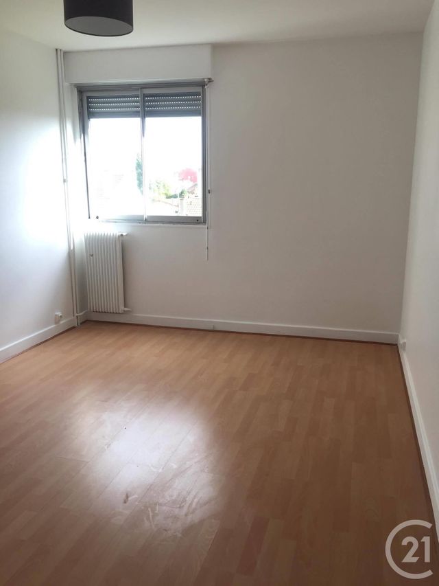 Appartement F2 à louer - 2 pièces - 50.25 m2 - ST MAUR DES FOSSES - 94 - ILE-DE-FRANCE - Century 21 Concordance Immobilier Appartement F2 à louer - 2 pièces - 50.25 m2 - ST MAUR DES FOSSES - 94 - ILE-DE-FRANCE - Century 21 Concordance Immobilier