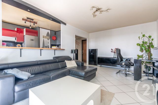 Afficher la photo en grand Appartement F2 à vendre - 2 pièces - 49.14 m2 - ST MAUR DES FOSSES - 94 - ILE-DE-FRANCE - Century 21 Concordance Immobilier