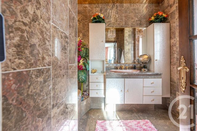 maison à vendre - 6 pièces - 220.98 m2 - ST MAUR DES FOSSES - 94 - ILE-DE-FRANCE - Century 21 Concordance Immobilier