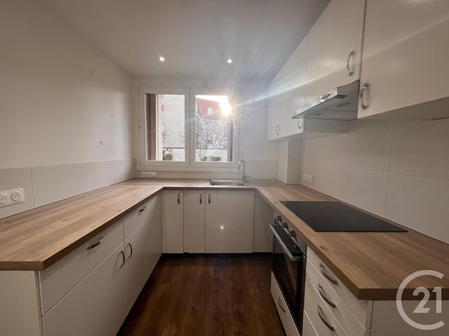 Appartement F3 à louer ST MAUR DES FOSSES