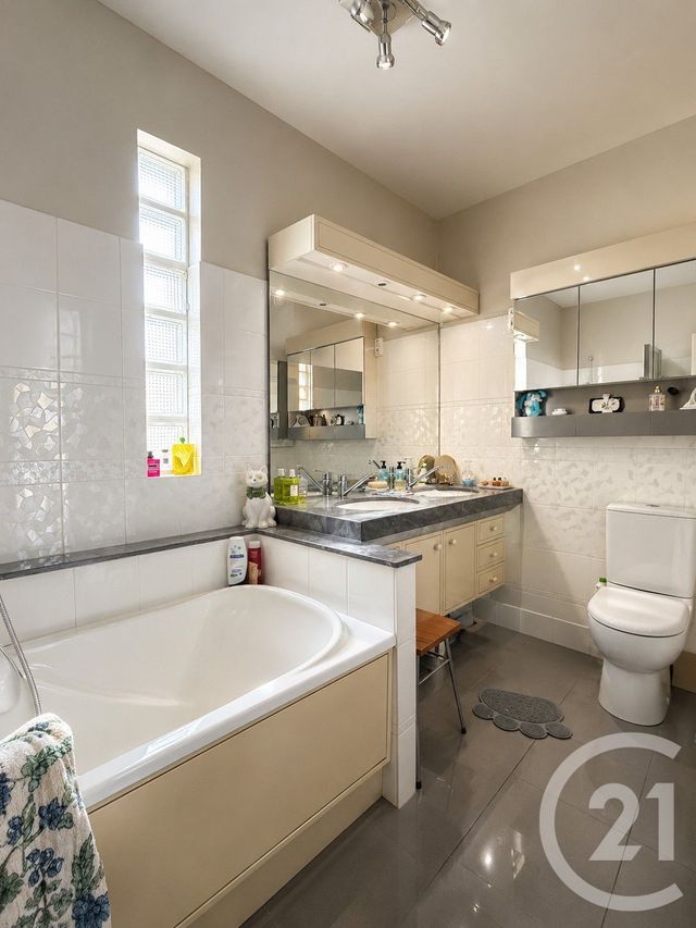 Appartement F5 à vendre - 5 pièces - 96.0 m2 - ST MAUR DES FOSSES - 94 - ILE-DE-FRANCE - Century 21 Concordance Immobilier