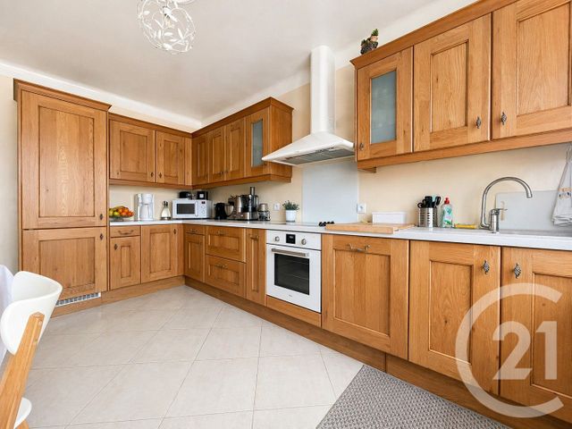 maison à vendre - 6 pièces - 143.77 m2 - ST MAUR DES FOSSES - 94 - ILE-DE-FRANCE - Century 21 Concordance Immobilier