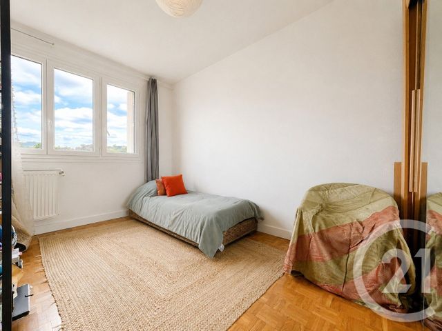 Appartement F3 à vendre - 3 pièces - 57.0 m2 - ST MAUR DES FOSSES - 94 - ILE-DE-FRANCE - Century 21 Concordance Immobilier