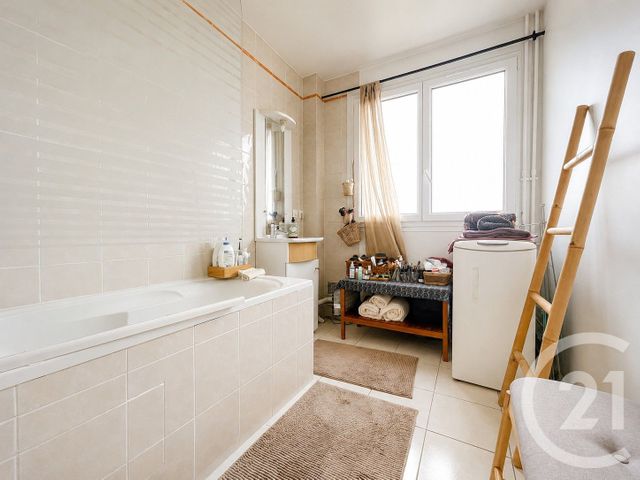 Appartement F3 à vendre - 3 pièces - 57.0 m2 - ST MAUR DES FOSSES - 94 - ILE-DE-FRANCE - Century 21 Concordance Immobilier