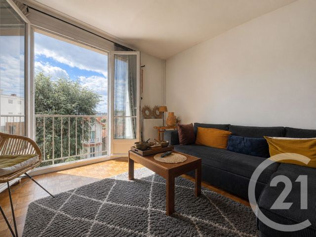 Appartement F3 à vendre - 3 pièces - 57.0 m2 - ST MAUR DES FOSSES - 94 - ILE-DE-FRANCE - Century 21 Concordance Immobilier