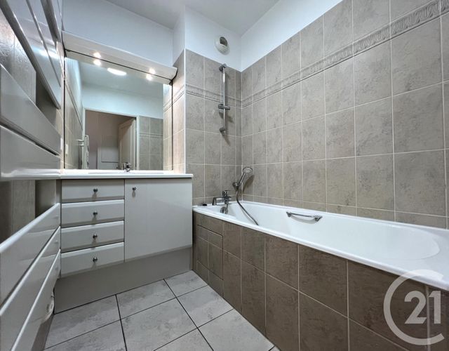 Appartement F1 à vendre - 1 pièce - 27.53 m2 - ST MAUR DES FOSSES - 94 - ILE-DE-FRANCE - Century 21 Concordance Immobilier