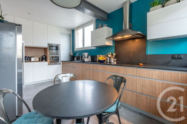 maison à vendre - 8 pièces - 217.87 m2 - ST MAUR DES FOSSES - 94 - ILE-DE-FRANCE - Century 21 Concordance Immobilier