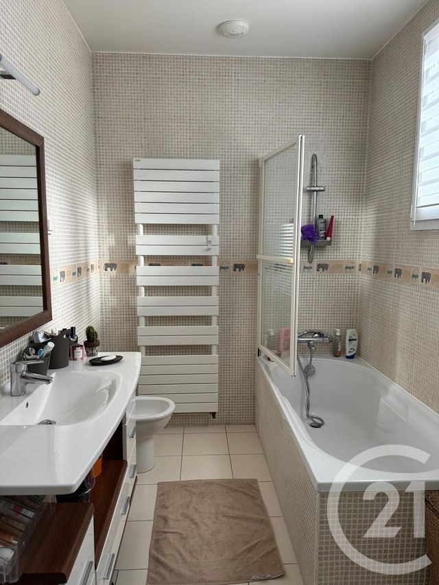 maison à vendre - 8 pièces - 217.87 m2 - ST MAUR DES FOSSES - 94 - ILE-DE-FRANCE - Century 21 Concordance Immobilier