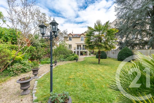 maison à vendre - 8 pièces - 217.87 m2 - ST MAUR DES FOSSES - 94 - ILE-DE-FRANCE - Century 21 Concordance Immobilier