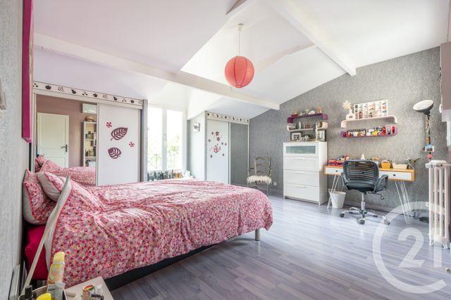 maison à vendre - 8 pièces - 217.87 m2 - ST MAUR DES FOSSES - 94 - ILE-DE-FRANCE - Century 21 Concordance Immobilier