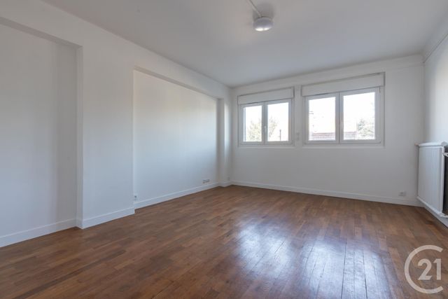 Afficher la photo en grand Appartement F1 à vendre - 1 pièce - 31.41 m2 - ST MAUR DES FOSSES - 94 - ILE-DE-FRANCE - Century 21 Concordance Immobilier
