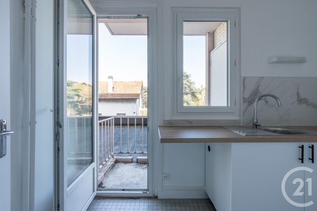 Afficher la photo en grand Appartement F1 à vendre - 1 pièce - 31.41 m2 - ST MAUR DES FOSSES - 94 - ILE-DE-FRANCE - Century 21 Concordance Immobilier