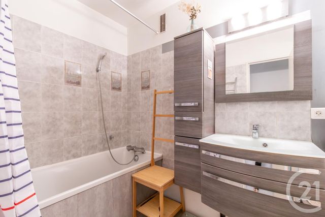 Appartement F3 à vendre - 3 pièces - 66.4 m2 - ST MAUR DES FOSSES - 94 - ILE-DE-FRANCE - Century 21 Concordance Immobilier