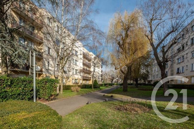 Appartement F4 à louer - 3 pièces - 64.04 m2 - ST MAUR DES FOSSES - 94 - ILE-DE-FRANCE - Century 21 Concordance Immobilier