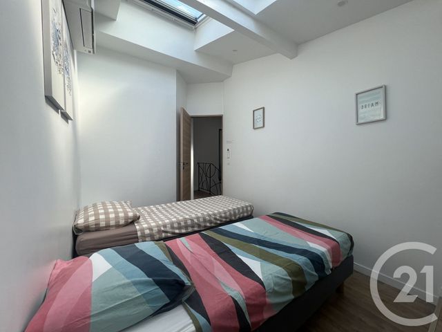 Afficher la photo en grand Appartement Duplex à vendre - 5 pièces - 92.75 m2 - LA VARENNE ST HILAIRE - 94 - ILE-DE-FRANCE - Century 21 Concordance Immobilier