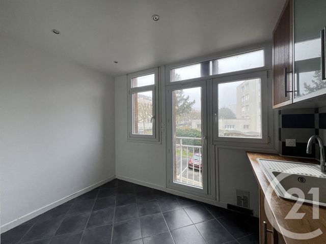 Appartement F3 à louer - 3 pièces - 66.58 m2 - ST MAUR DES FOSSES - 94 - ILE-DE-FRANCE - Century 21 Concordance Immobilier
