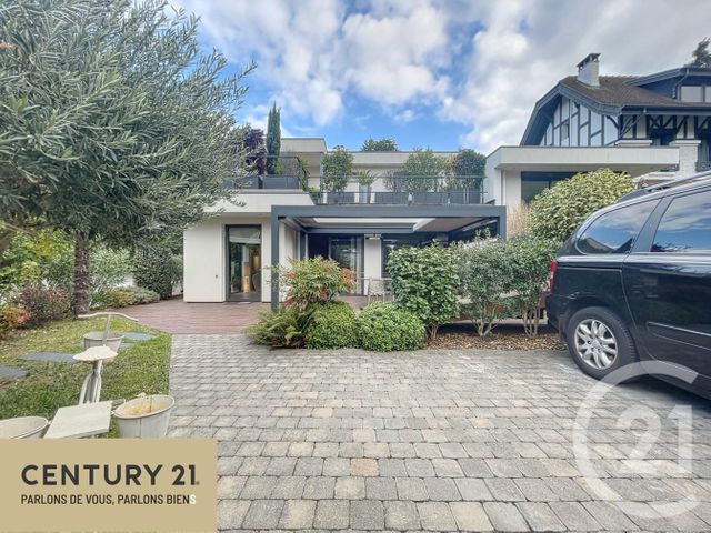 maison à vendre - 7 pièces - 159.73 m2 - ST MAUR DES FOSSES - 94 - ILE-DE-FRANCE - Century 21 Concordance Immobilier