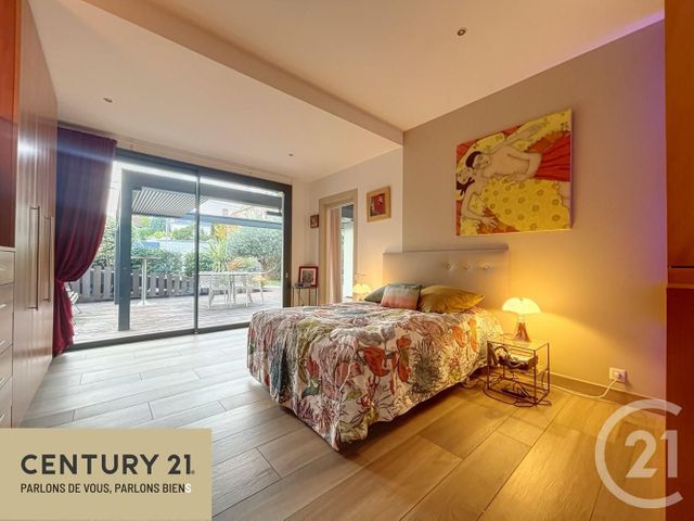 maison à vendre - 7 pièces - 159.73 m2 - ST MAUR DES FOSSES - 94 - ILE-DE-FRANCE - Century 21 Concordance Immobilier