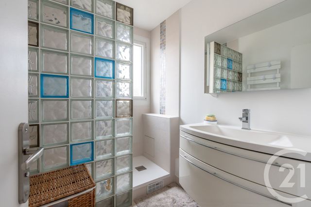 Appartement F5 à vendre - 5 pièces - 98.58 m2 - ST MAUR DES FOSSES - 94 - ILE-DE-FRANCE - Century 21 Concordance Immobilier