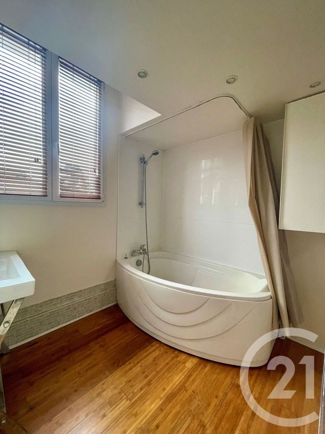 maison à louer - 5 pièces - 101.35 m2 - ST MAUR DES FOSSES - 94 - ILE-DE-FRANCE - Century 21 Concordance Immobilier