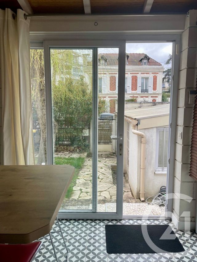 maison à louer - 5 pièces - 101.35 m2 - ST MAUR DES FOSSES - 94 - ILE-DE-FRANCE - Century 21 Concordance Immobilier