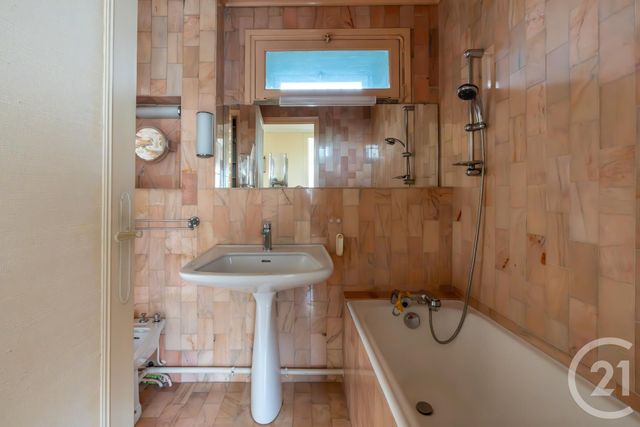 maison à vendre - 6 pièces - 149.87 m2 - ST MAUR DES FOSSES - 94 - ILE-DE-FRANCE - Century 21 Concordance Immobilier