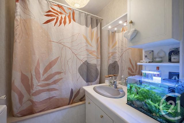 Appartement F2 à vendre - 2 pièces - 43.78 m2 - ST MAUR DES FOSSES - 94 - ILE-DE-FRANCE - Century 21 Concordance Immobilier