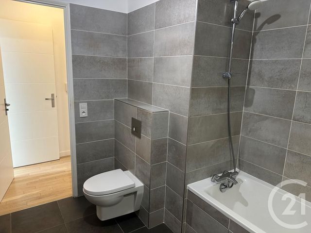 Appartement F2 à louer - 2 pièces - 42.54 m2 - SURESNES - 92 - ILE-DE-FRANCE - Century 21 Concordance Immobilier