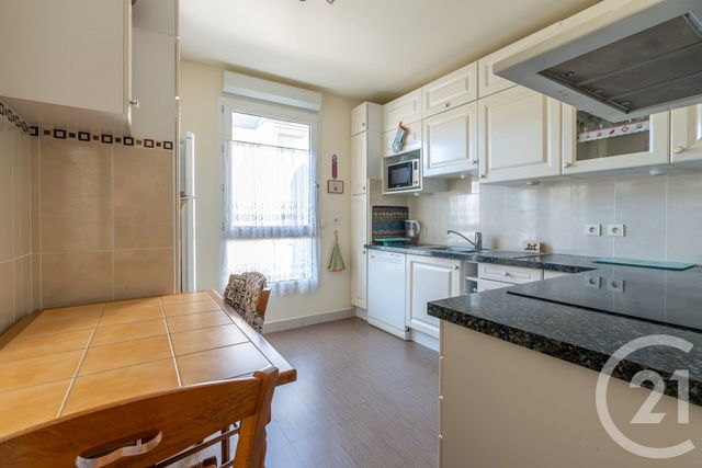 Appartement F5 à vendre - 5 pièces - 101.26 m2 - ST MAUR DES FOSSES - 94 - ILE-DE-FRANCE - Century 21 Concordance Immobilier