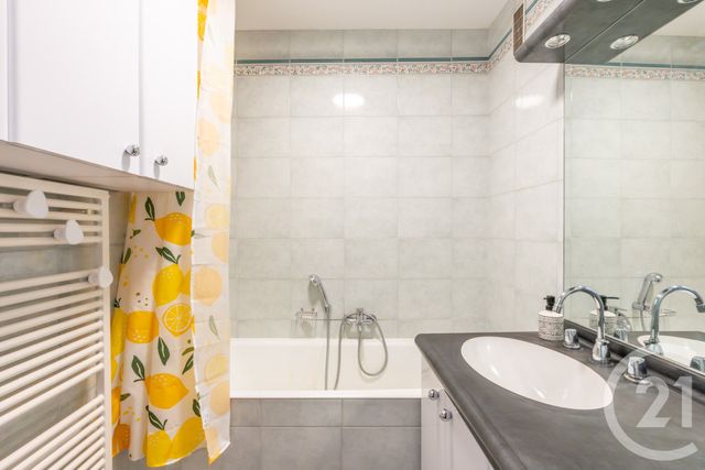 Appartement F3 à vendre - 3 pièces - 57.76 m2 - ST MAUR DES FOSSES - 94 - ILE-DE-FRANCE - Century 21 Concordance Immobilier