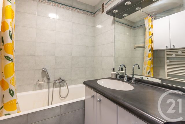 Appartement F3 à vendre - 3 pièces - 57.76 m2 - ST MAUR DES FOSSES - 94 - ILE-DE-FRANCE - Century 21 Concordance Immobilier