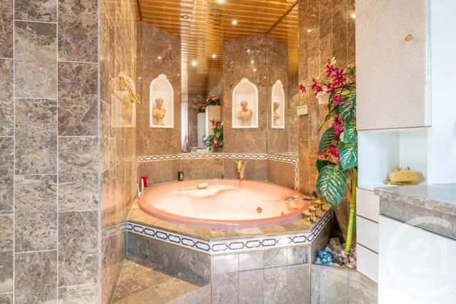 maison à vendre - 6 pièces - 220.98 m2 - ST MAUR DES FOSSES - 94 - ILE-DE-FRANCE - Century 21 Concordance Immobilier