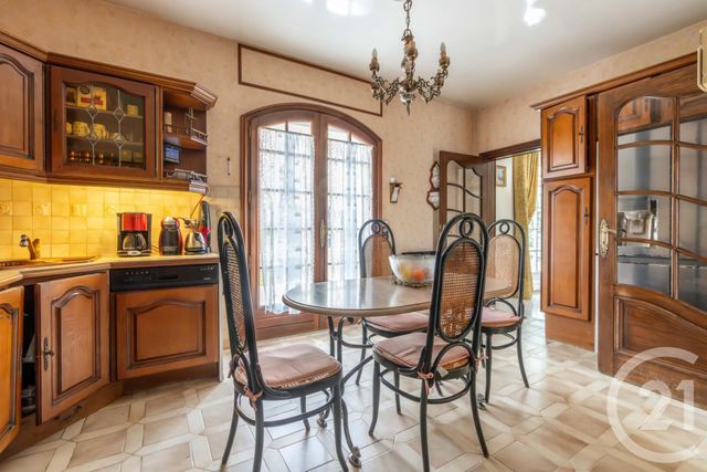 maison à vendre - 6 pièces - 220.98 m2 - ST MAUR DES FOSSES - 94 - ILE-DE-FRANCE - Century 21 Concordance Immobilier
