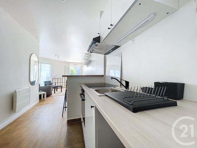 Appartement F1 à louer - 1 pièce - 34.05 m2 - ST MAUR DES FOSSES - 94 - ILE-DE-FRANCE - Century 21 Concordance Immobilier