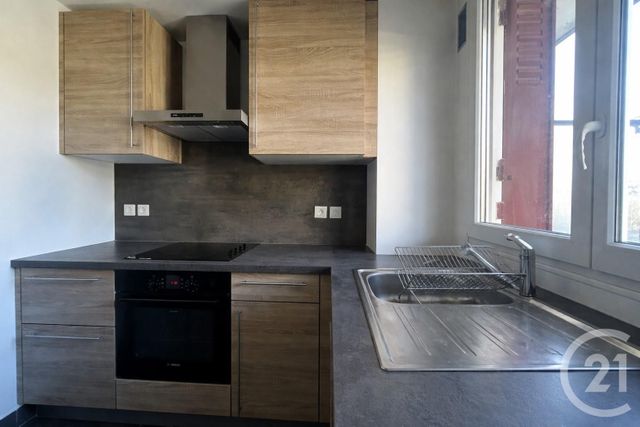 Appartement F2 à louer - 2 pièces - 46.02 m2 - LA VARENNE ST HILAIRE - 94 - ILE-DE-FRANCE - Century 21 Concordance Immobilier