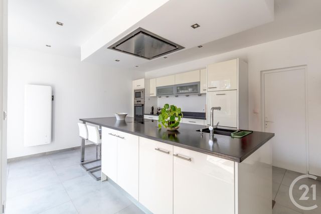 maison à vendre - 8 pièces - 204.01 m2 - LA VARENNE ST HILAIRE - 94 - ILE-DE-FRANCE - Century 21 Concordance Immobilier