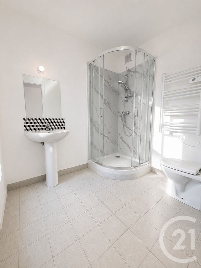 maison à louer - 5 pièces - 97.37 m2 - MONTREUIL - 93 - ILE-DE-FRANCE - Century 21 Concordance Immobilier