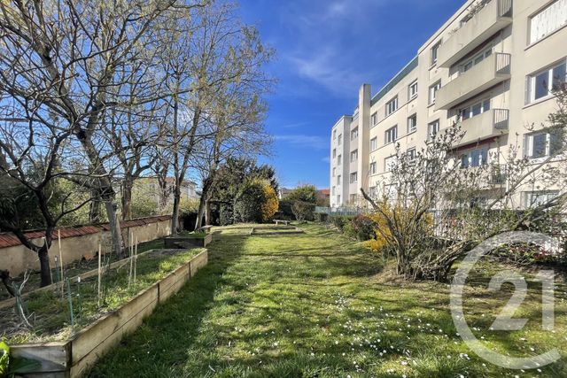 Appartement F2 à vendre - 2 pièces - 43.78 m2 - ST MAUR DES FOSSES - 94 - ILE-DE-FRANCE - Century 21 Concordance Immobilier
