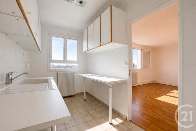 Appartement F2 à vendre - 2 pièces - 43.78 m2 - ST MAUR DES FOSSES - 94 - ILE-DE-FRANCE - Century 21 Concordance Immobilier
