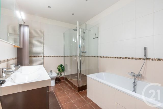 maison à vendre - 8 pièces - 218.0 m2 - ST MAUR DES FOSSES - 94 - ILE-DE-FRANCE - Century 21 Concordance Immobilier