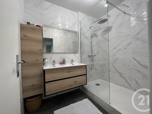 Appartement F3 à vendre - 3 pièces - 64.67 m2 - ST MAUR DES FOSSES - 94 - ILE-DE-FRANCE - Century 21 Concordance Immobilier