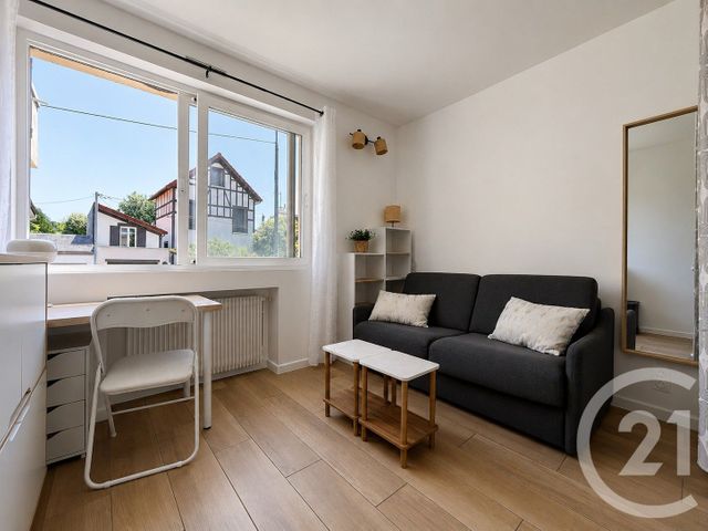 Appartement F1 à louer LA VARENNE ST HILAIRE
