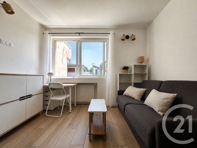 Appartement F1 à louer - 1 pièce - 14.88 m2 - LA VARENNE ST HILAIRE - 94 - ILE-DE-FRANCE - Century 21 Concordance Immobilier
