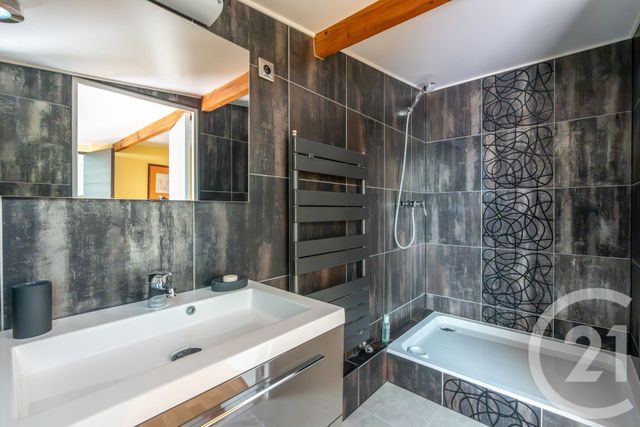 maison à vendre - 6 pièces - 142.15 m2 - LA VARENNE ST HILAIRE - 94 - ILE-DE-FRANCE - Century 21 Concordance Immobilier